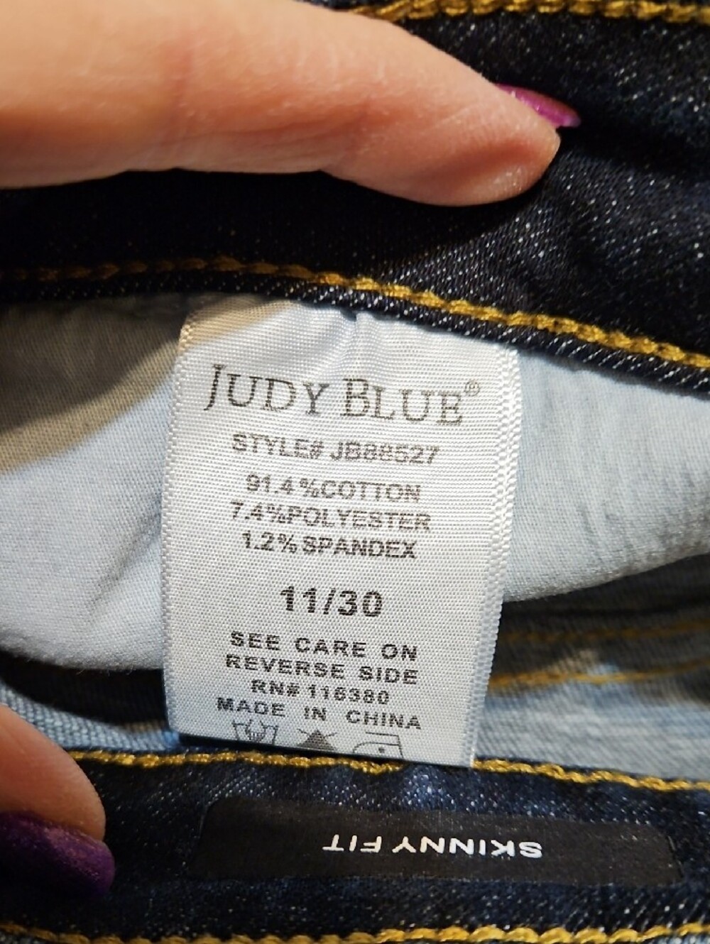 Judy Blue Blackened Indigo Cropped Ankle Jeans - Picture 9 of 9